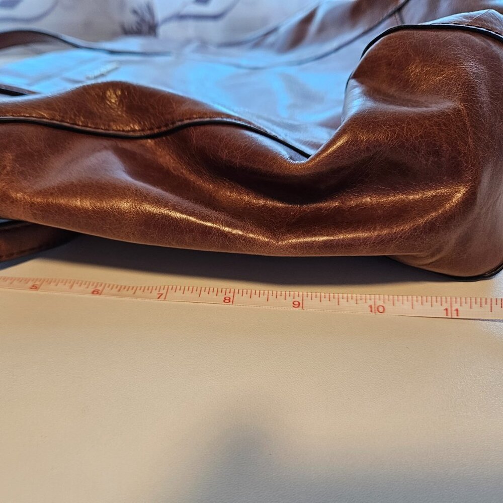 Tommy Bahama Brown Leather Shoulder Bag - Picture 13 of 14